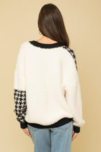 Load image into Gallery viewer, Kinsley Houndstooth Cardigan
